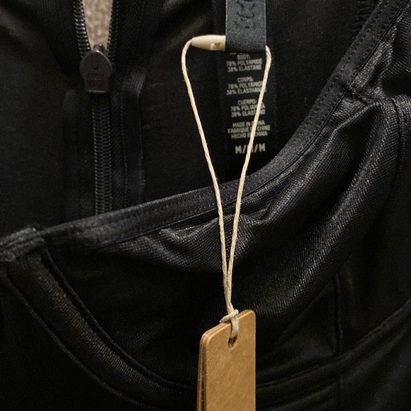 SOLD NWT Skims jumpsuit - Picture 2 of 3